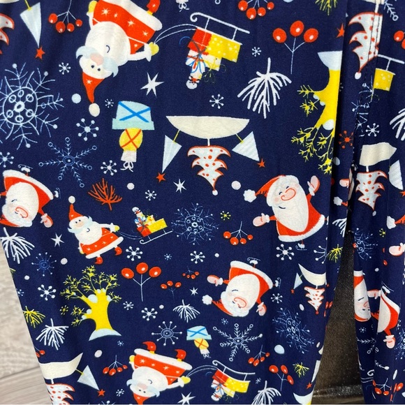 Caren Sport 2X sweater with Plus size Christmas leggings - Picture 10 of 12